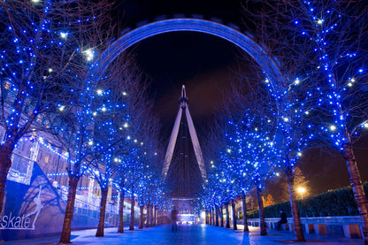 1nt: 3* London stay & Christmas Lights by Night: £218 for two