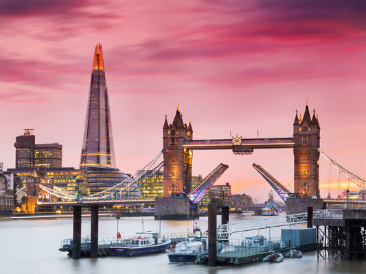 2nt: 3* London stay, breakfast & Hop-On Hop-Off Bus Tour: £298 for two